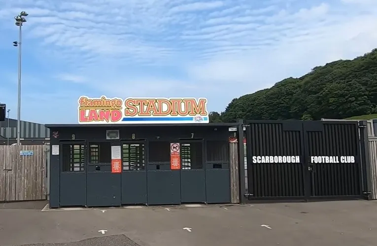 Cổng vào Sân vận động Scarborough Sports Village
