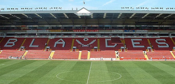 Khán đài John Street Family Stand tại sân Bramall Lane, nơi dành cho cả gia đình Sheffield United