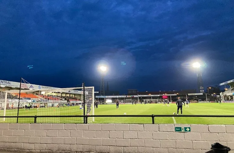 Khán đài Merton sân Edgar Street