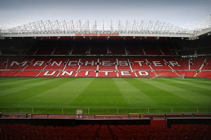 Nội thất bên trong Old Trafford, khu vực tiếp đón các khách VIP và huyền thoại bóng đá