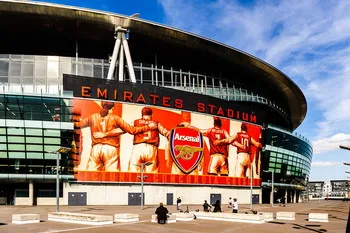 Sân Emirates nhìn từ trên cao, kiến trúc hiện đại của pháo đài Arsenal