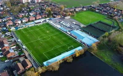 Sân vận động Neuven Stadium, 'thánh địa' khiêm tốn của Radcliffe FC
