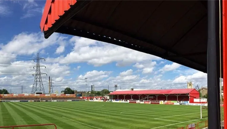 Sơ đồ chỗ ngồi chi tiết của sân vận động Stonebridge Road, hỗ trợ người hâm mộ Ebbsfleet United