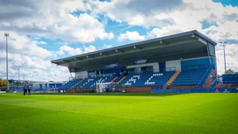 Sơ đồ khán đài chính và khu vực chỗ ngồi sân Tameside Stadium