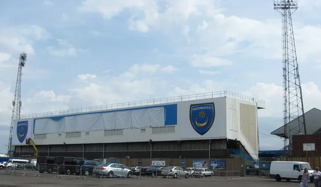 Toàn cảnh Fratton Park
