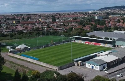 Toàn cảnh sân vận động Optima, sân nhà của Weston-super-Mare AFC trước khi đổi tên