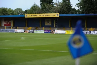 Tổng quan sân vận động Clarence Park, sân nhà lịch sử của CLB St Albans City FC